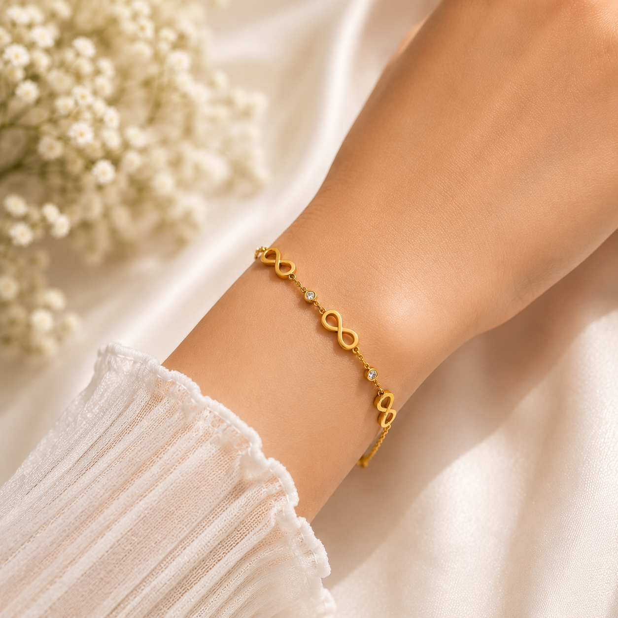 Infinity Charm Gold Bracelet – Timeless Elegance
