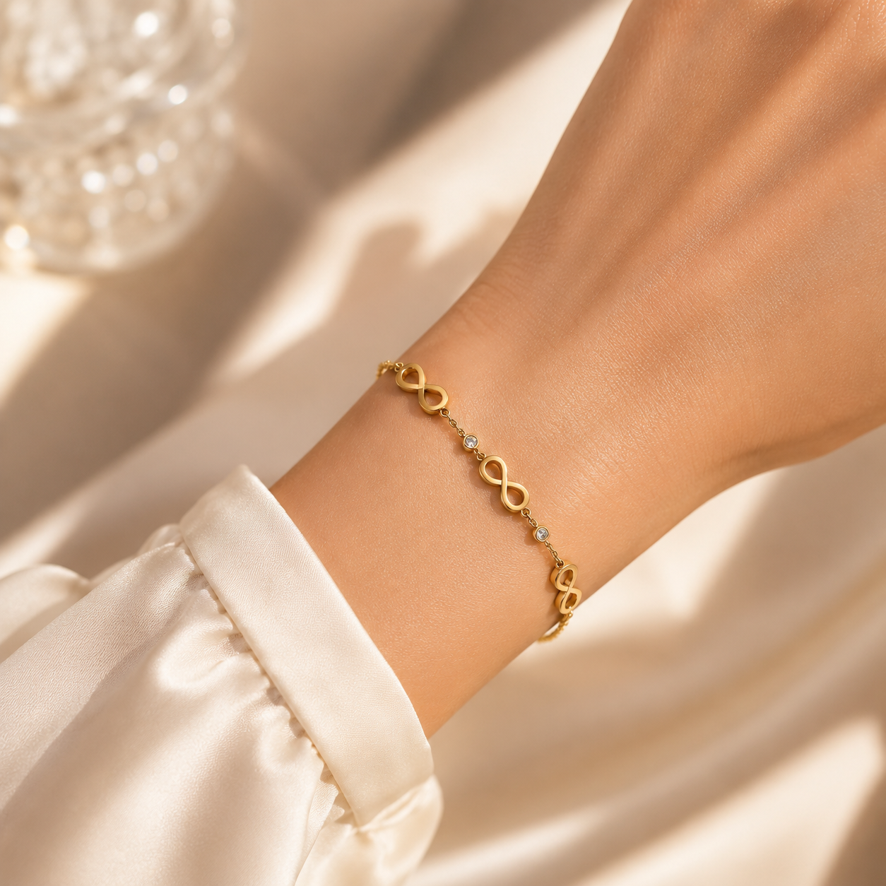 Infinity Charm Gold Bracelet – Timeless Elegance