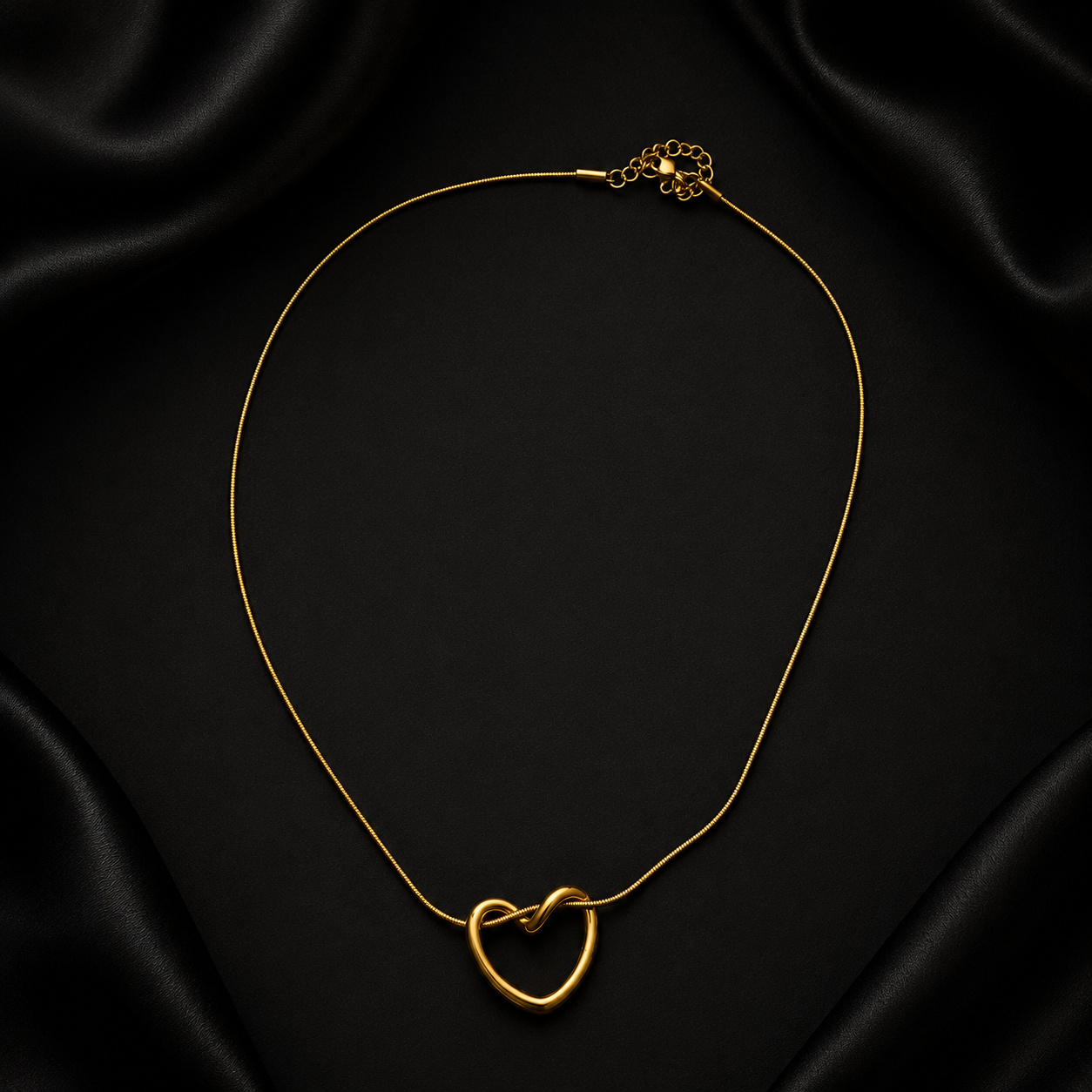 Golden Heart Pendant Necklace – Luxury Minimalist Gold Chain